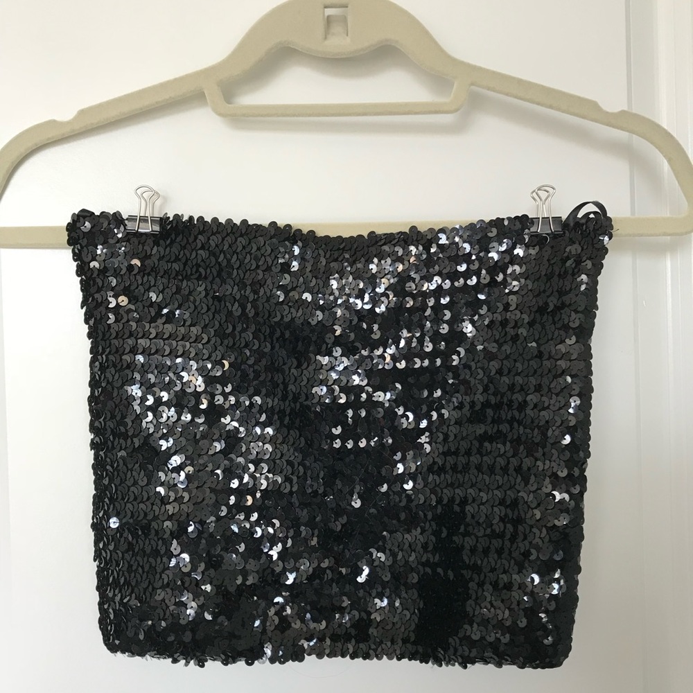 😍 Hugo Buscati Sequin Top